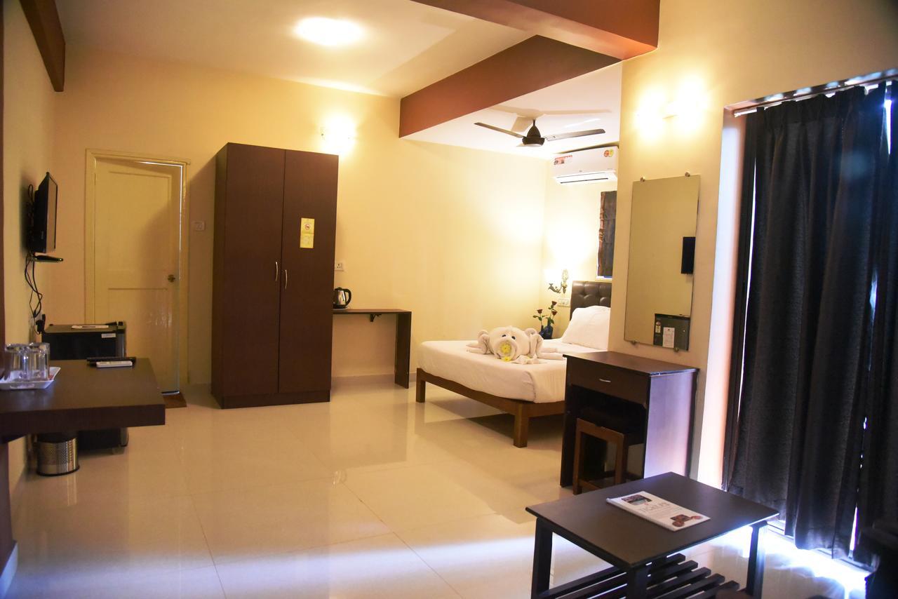 Ticlo Resorts Calangute Ngoại thất bức ảnh